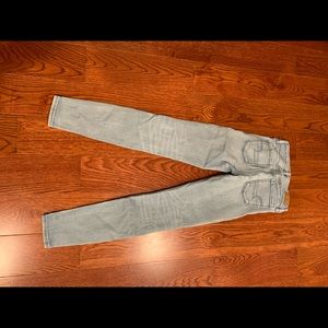 American Eagle High Waisted Jeans